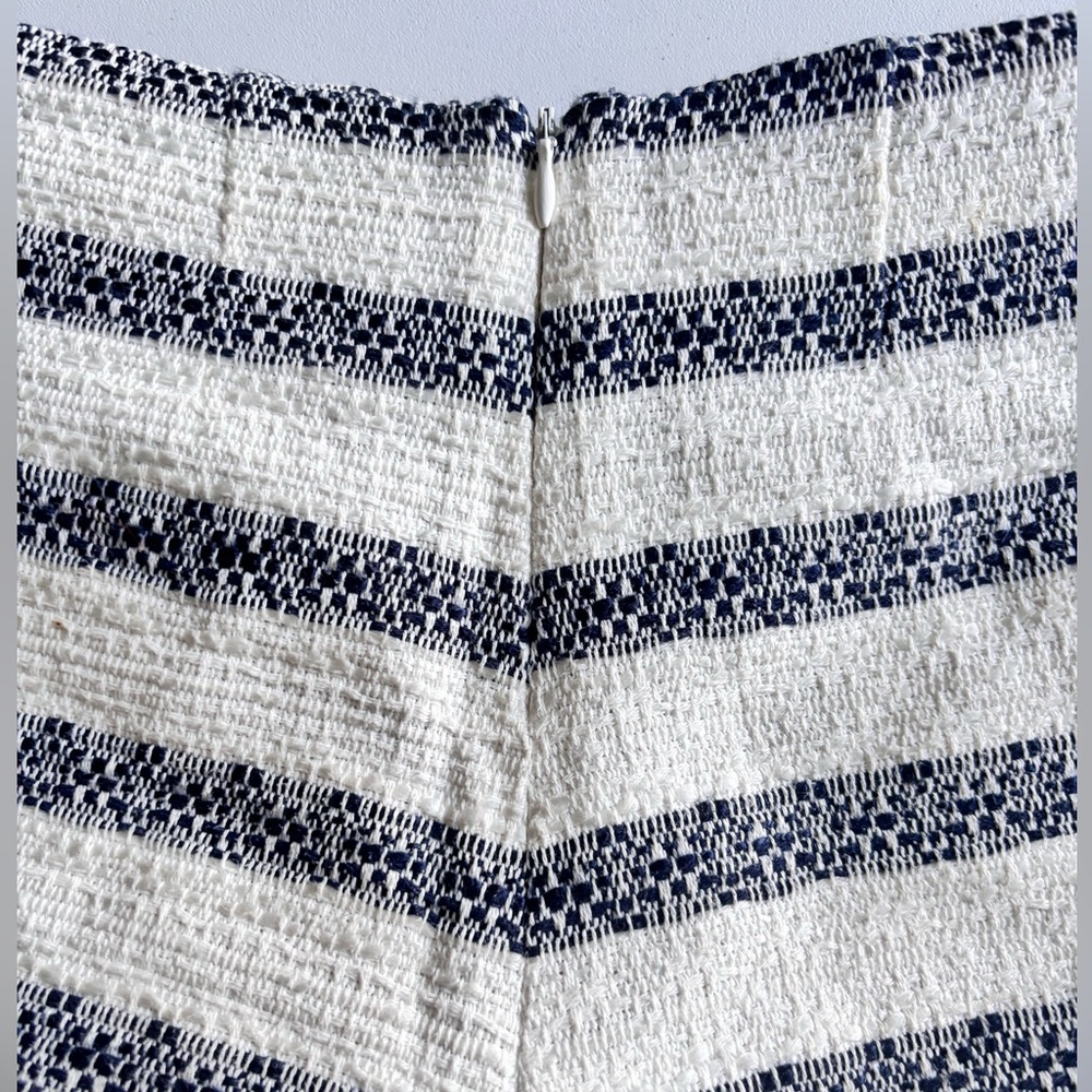 Sail to Sable Navy Stripe Jacquard Shorts Size 0 - Picture 7 of 8